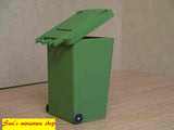 1/12 scale dollhouse miniature modern wheelie bin
