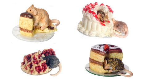 12th scale dollshouse miniature mischievous mice with cake