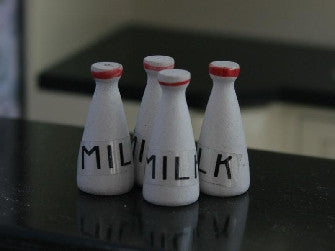 1/12 dollshouse miniature bottles of milk